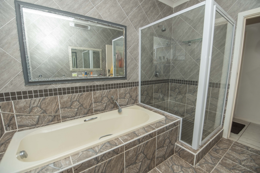 4 Bedroom Property for Sale in Humewood Eastern Cape